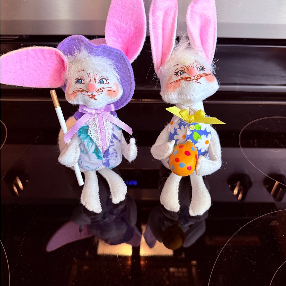 Annalee set of 2 Pink and Purple Bunny Pair with Easter Egg and Hat